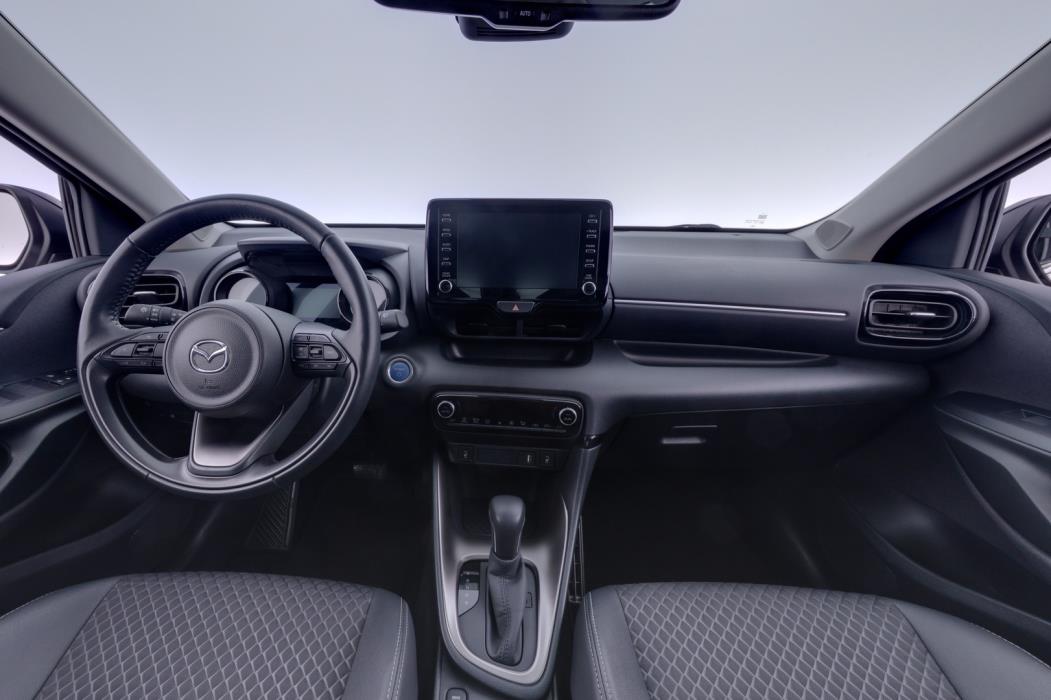 MAZDA 2 2023