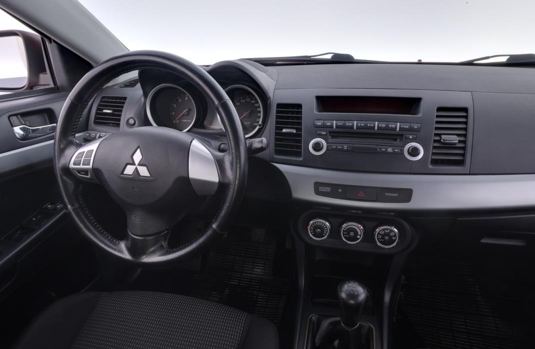 MITSUBISHI Lancer 2011