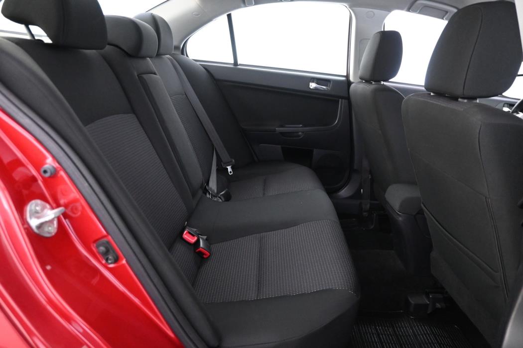 MITSUBISHI Lancer 2011