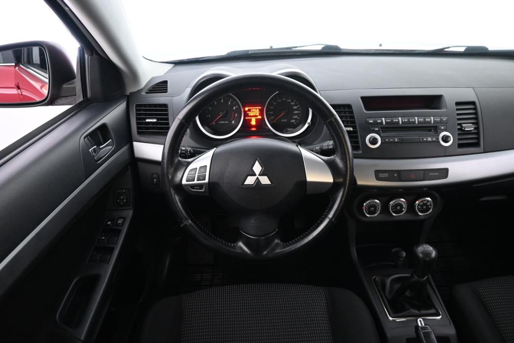 MITSUBISHI Lancer 2011