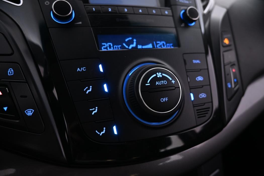HYUNDAI i40 2013