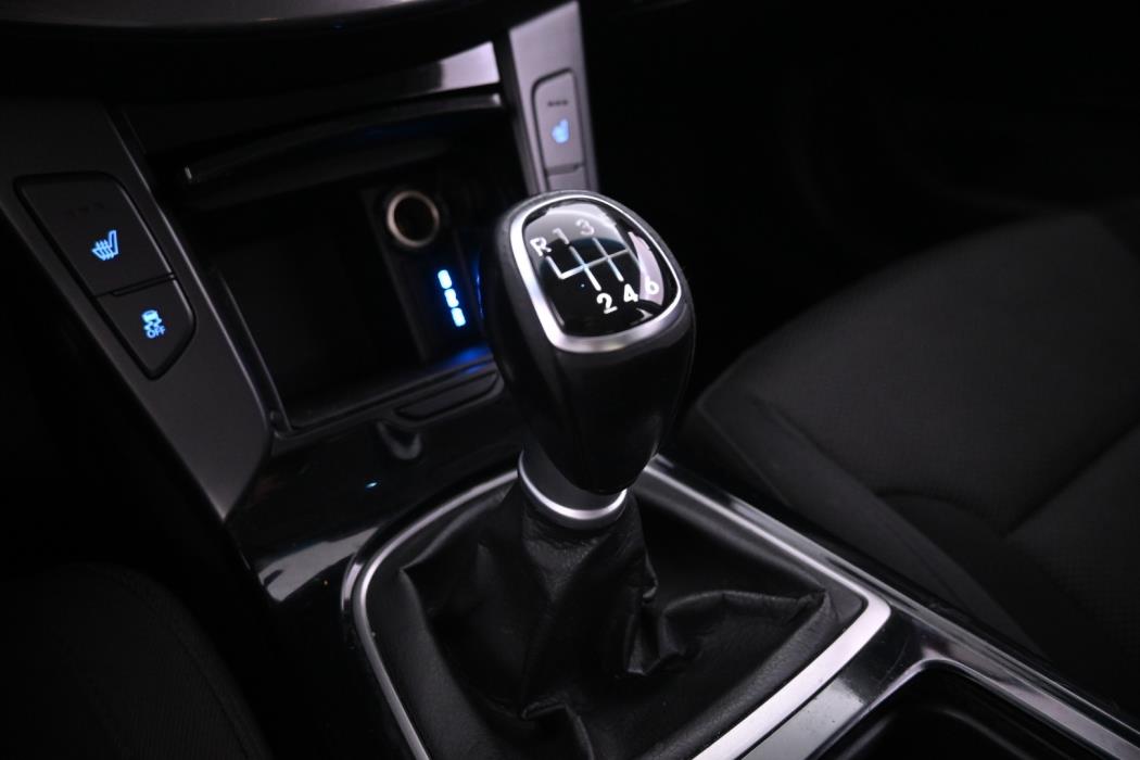 HYUNDAI i40 2013