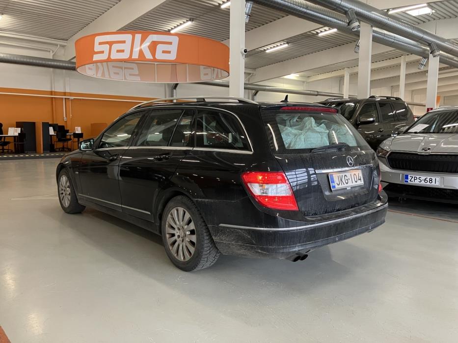 MERCEDES-BENZ C 2011
