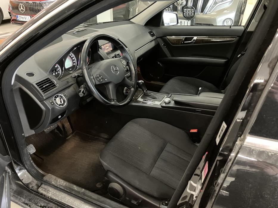 MERCEDES-BENZ C 2011