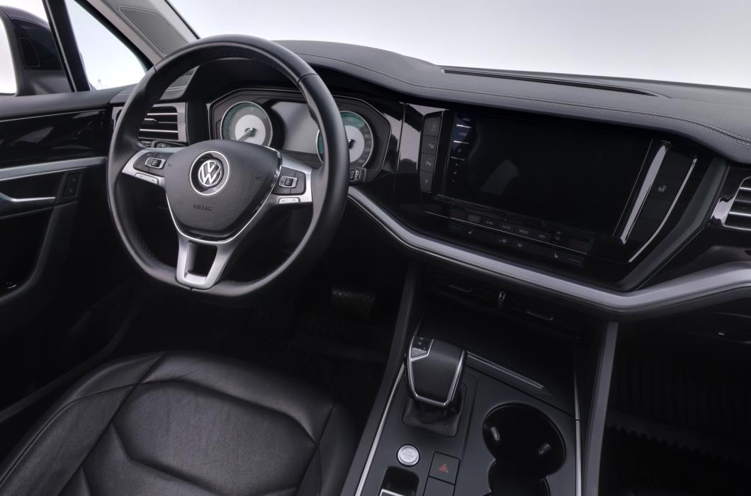VOLKSWAGEN Touareg 2021
