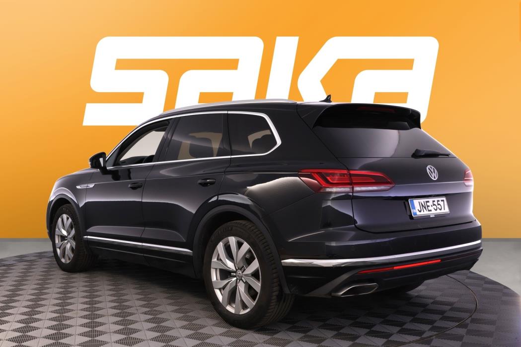 VOLKSWAGEN Touareg 2021