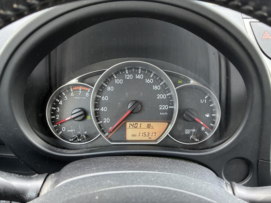 TOYOTA Verso-S 2013