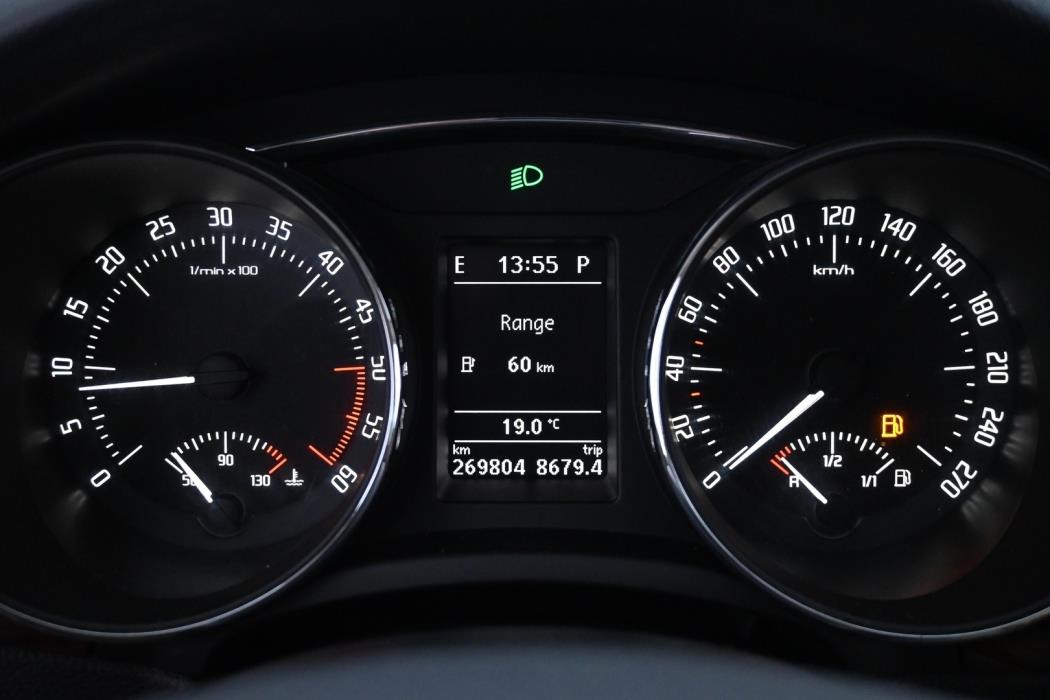 SKODA Superb 2014