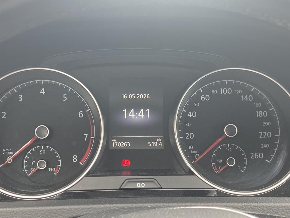 VOLKSWAGEN Golf 2016