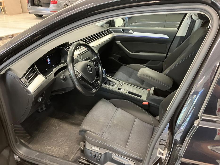 VOLKSWAGEN Passat 2017