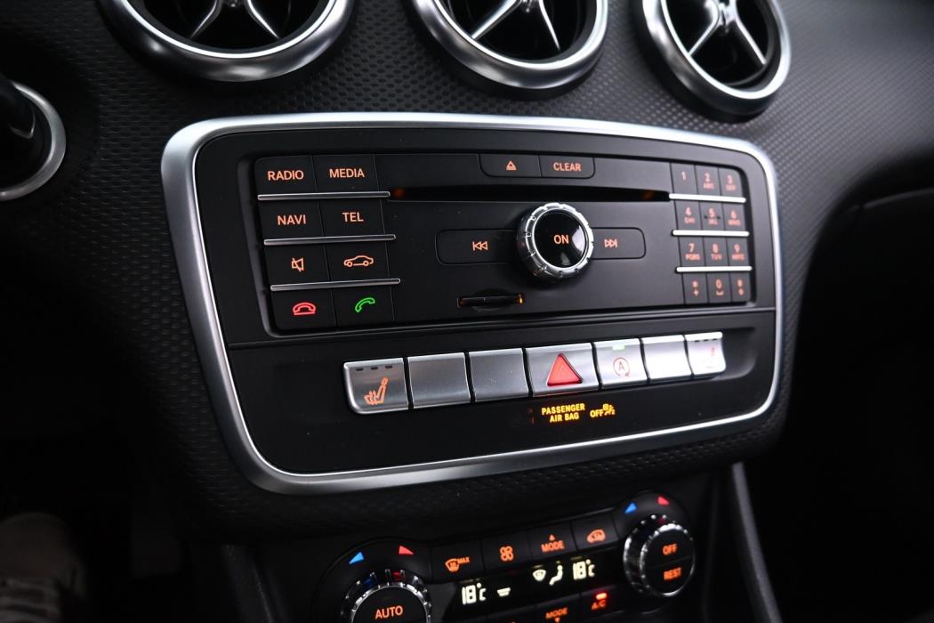 MERCEDES-BENZ A 2016
