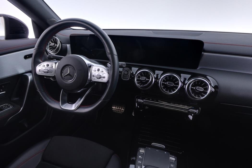 MERCEDES-BENZ CLA 2022