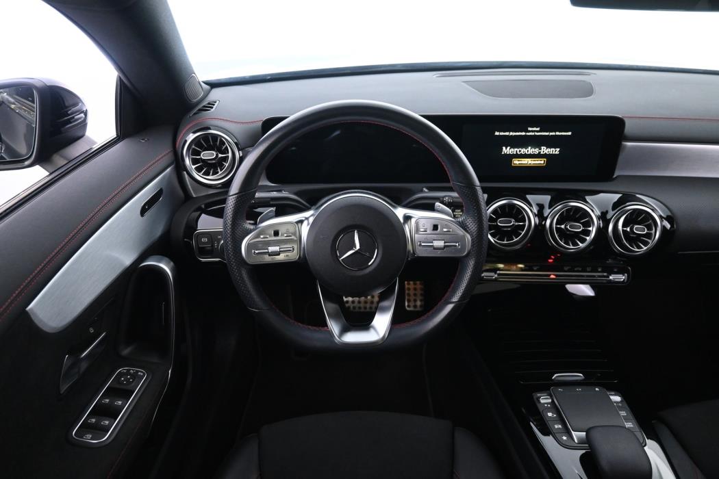 MERCEDES-BENZ CLA 2022