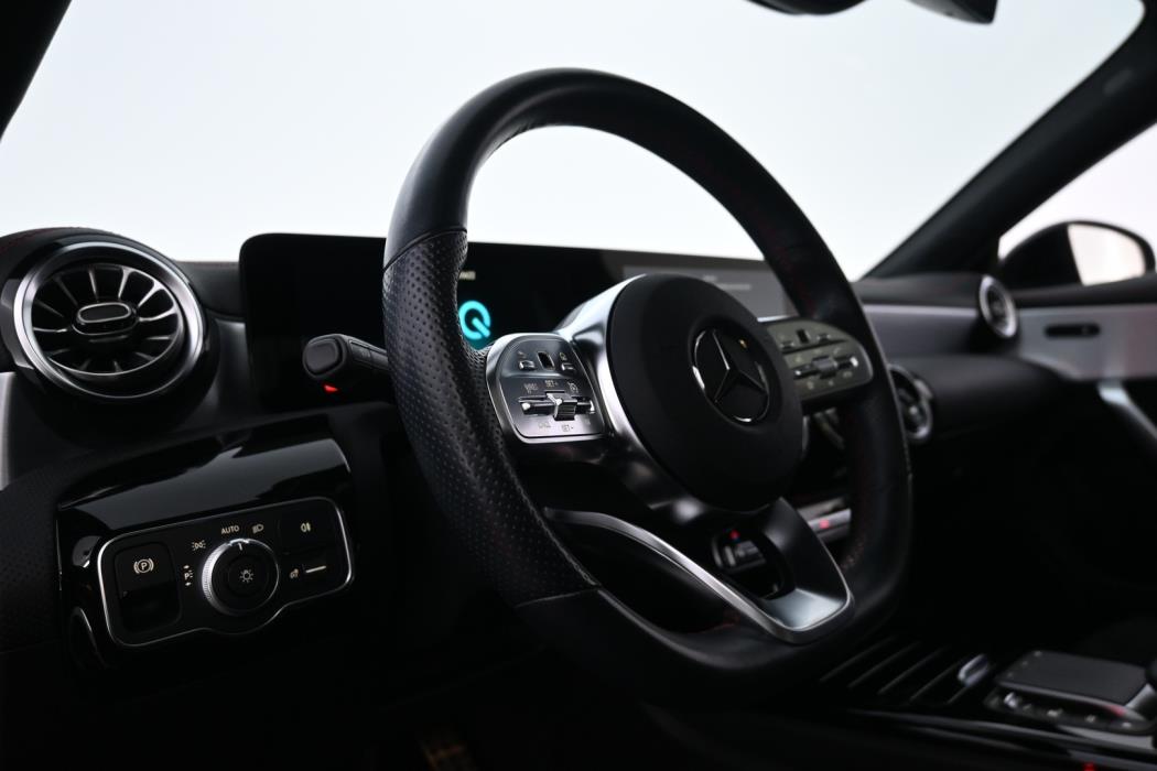 MERCEDES-BENZ CLA 2022