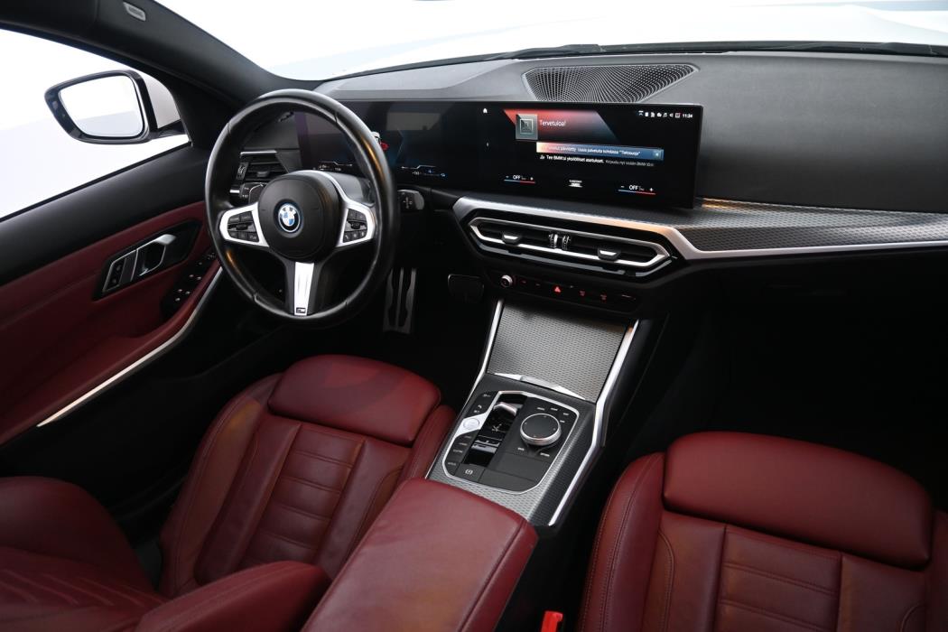 BMW 330 2023