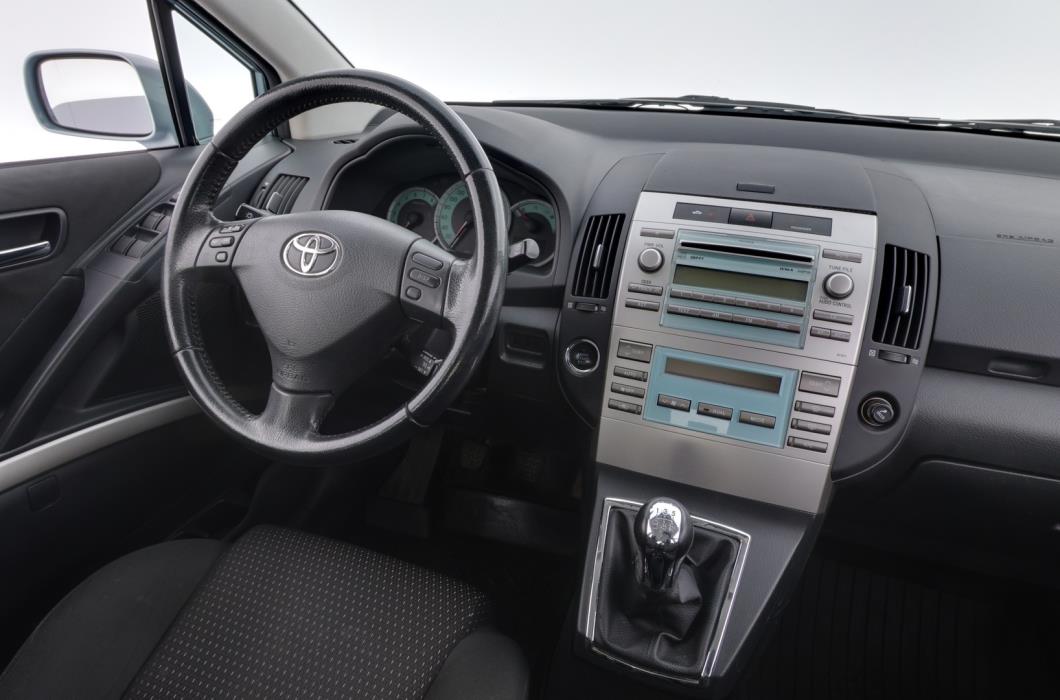 TOYOTA Corolla Verso 2008