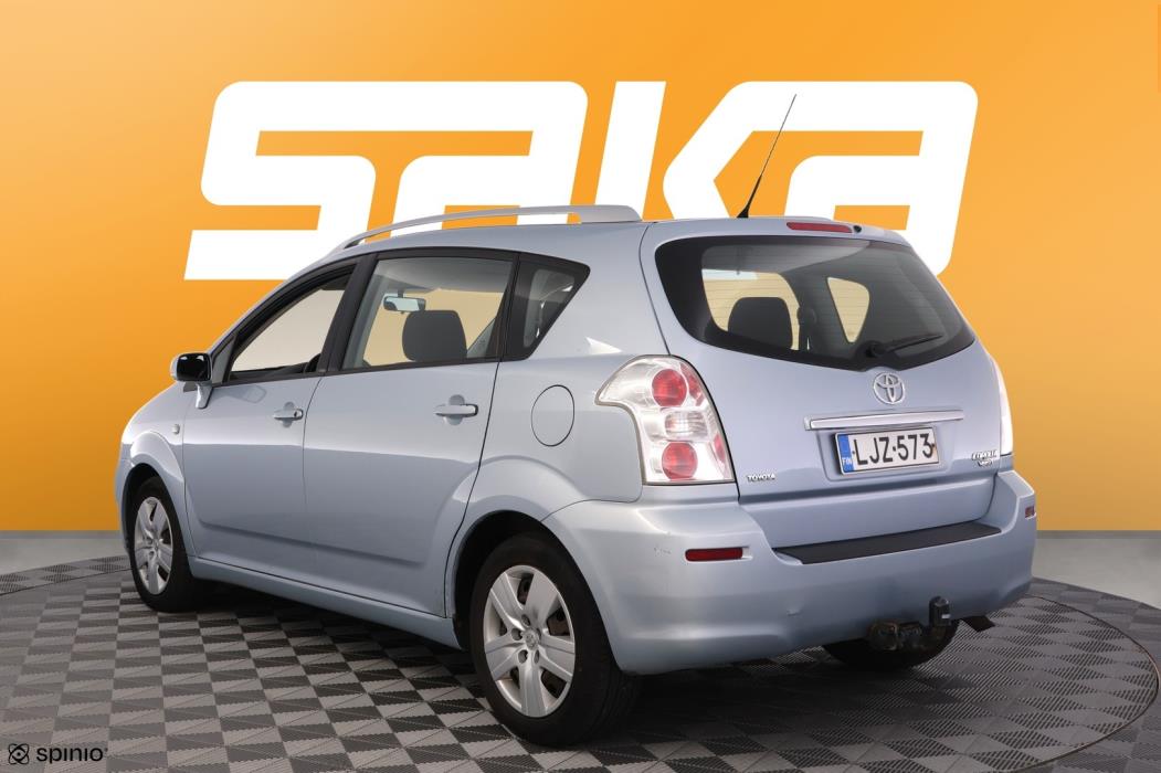 TOYOTA Corolla Verso 2008