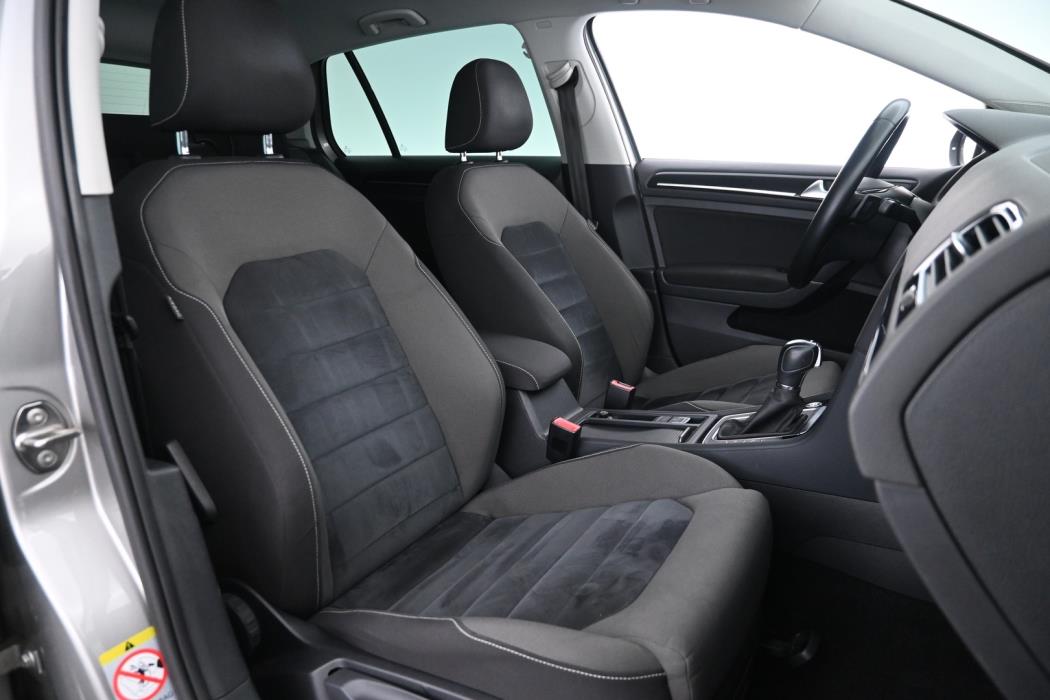 VOLKSWAGEN Golf 2013