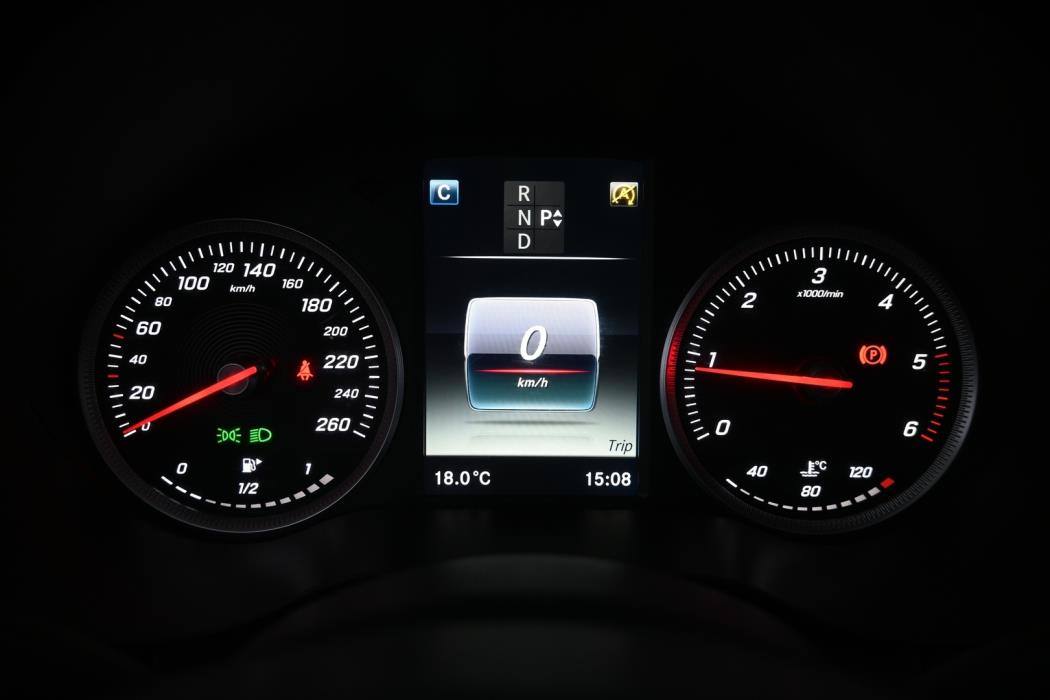 MERCEDES-BENZ C 2017