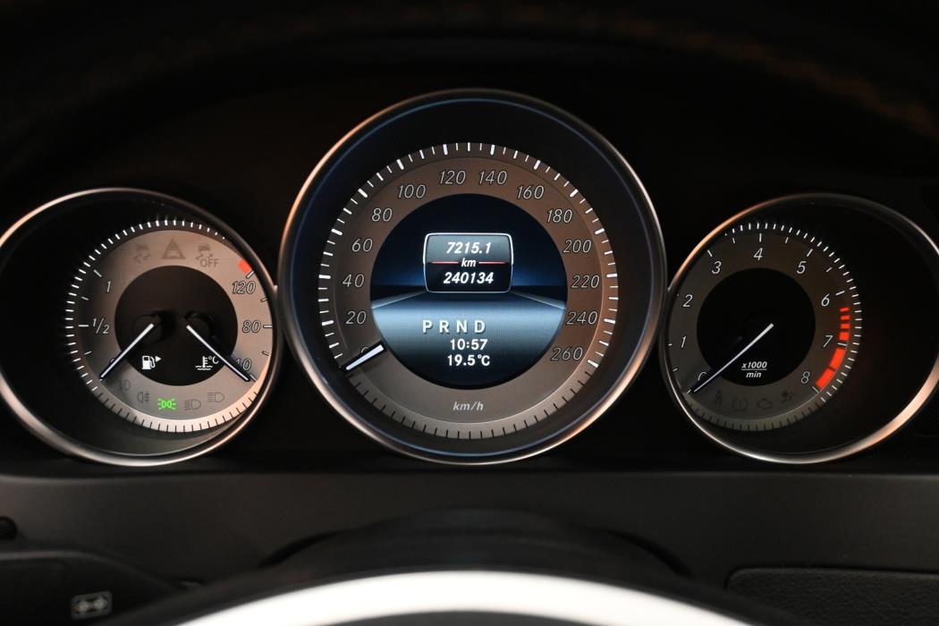 MERCEDES-BENZ C 2013