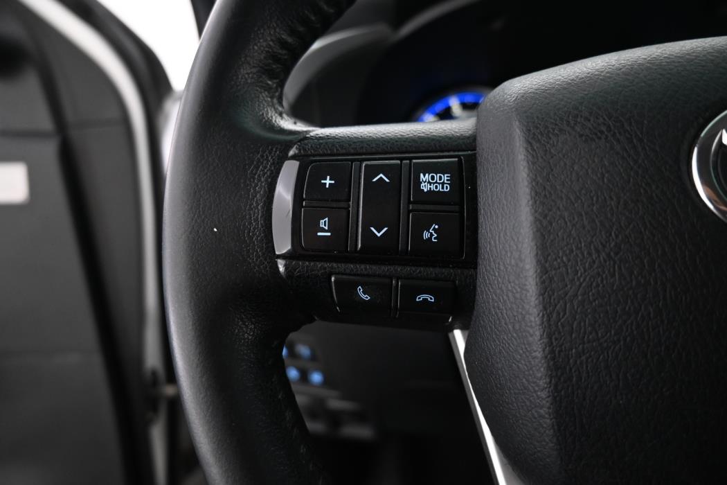 TOYOTA Hilux 2016