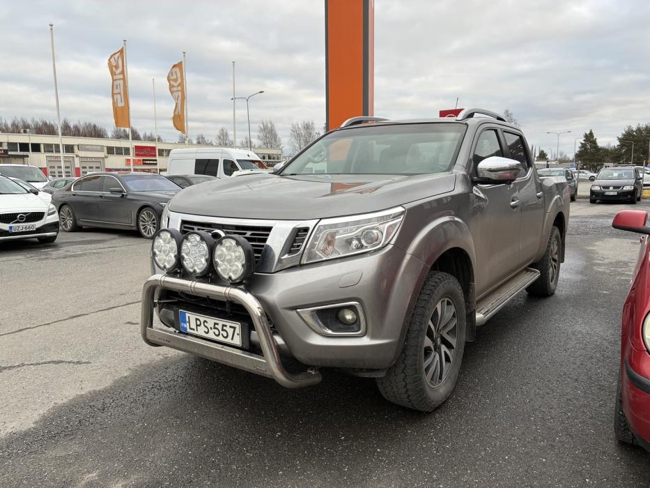 NISSAN NP300 2017