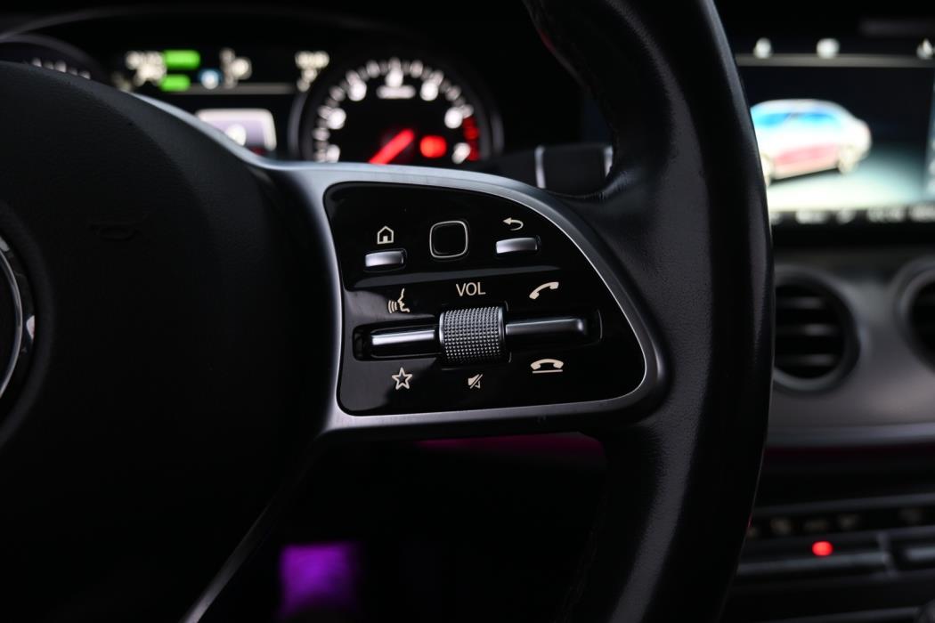 MERCEDES-BENZ E 2019
