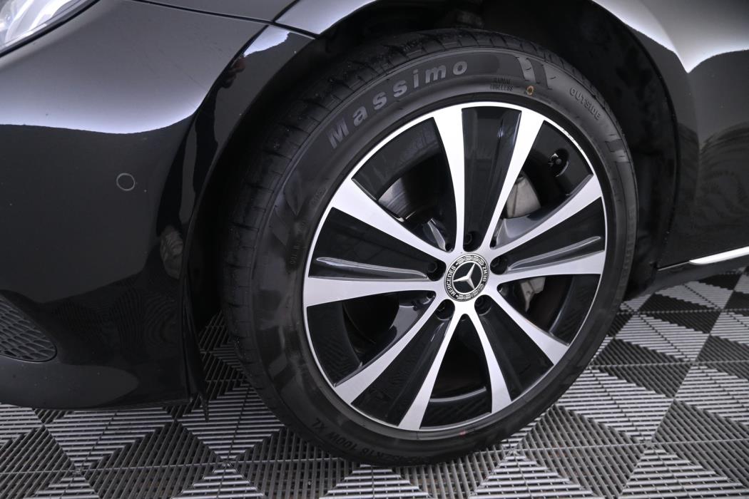 MERCEDES-BENZ E 2019