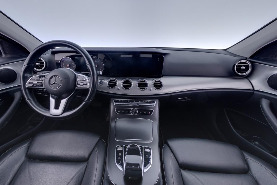 MERCEDES-BENZ E 2019