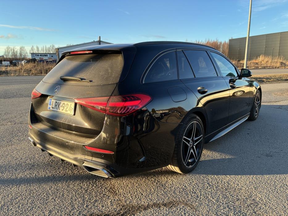 MERCEDES-BENZ C 2022