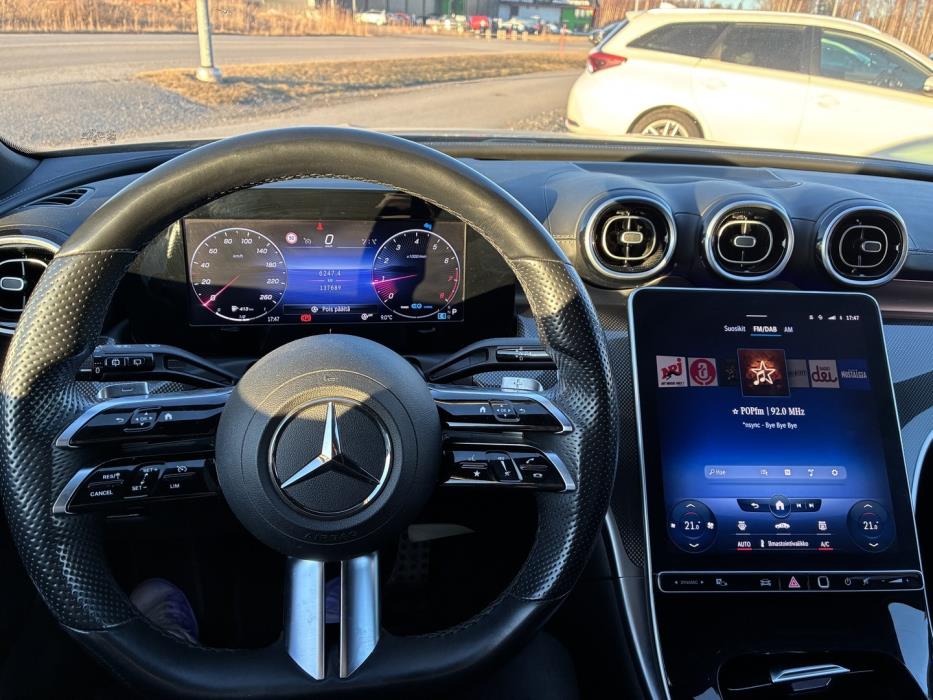 MERCEDES-BENZ C 2022