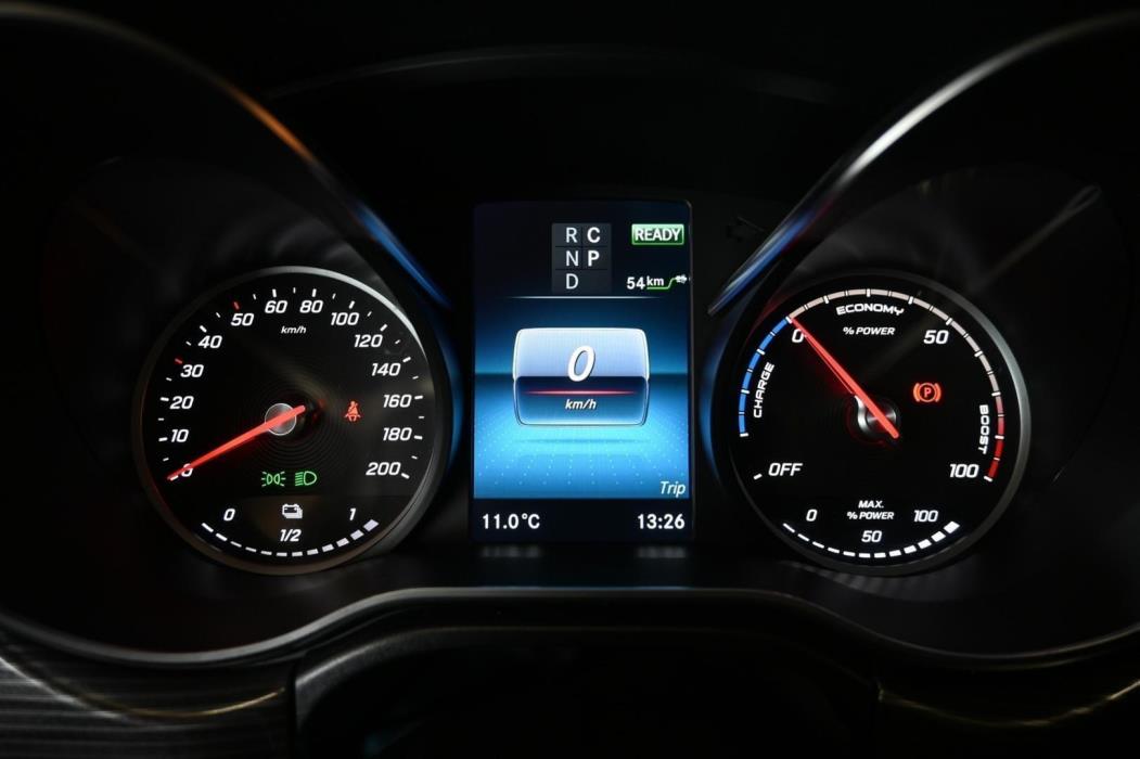 MERCEDES-BENZ EQV 2022