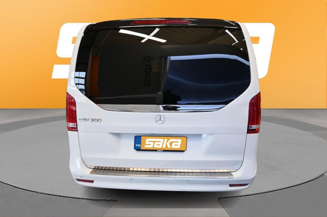 MERCEDES-BENZ EQV 2022