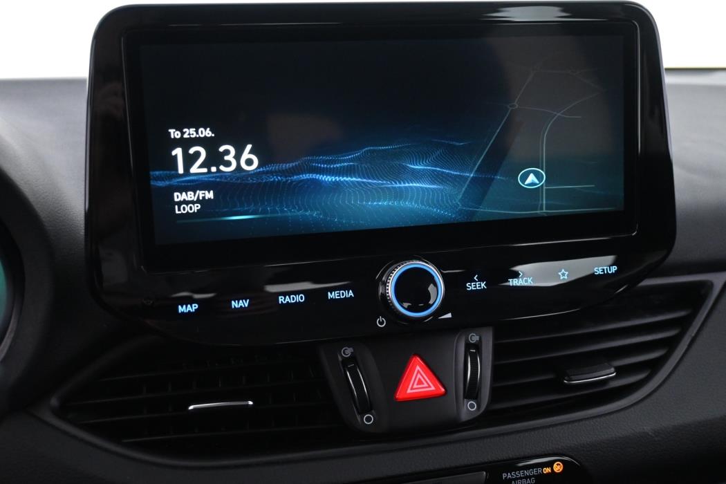 HYUNDAI I30 2025