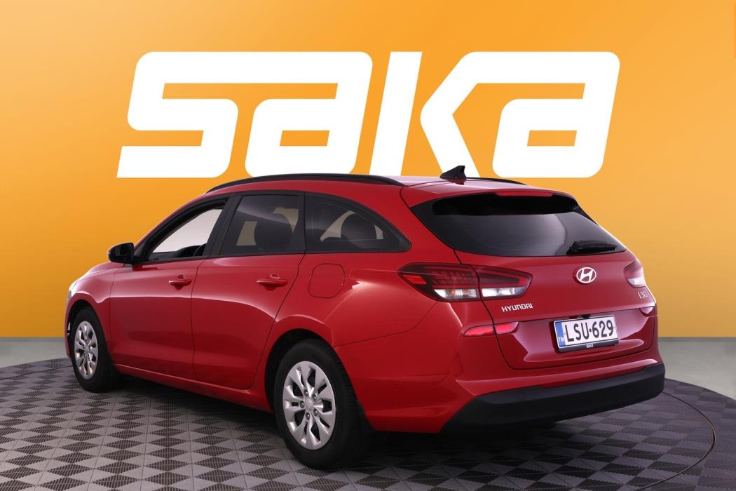 HYUNDAI I30 2025