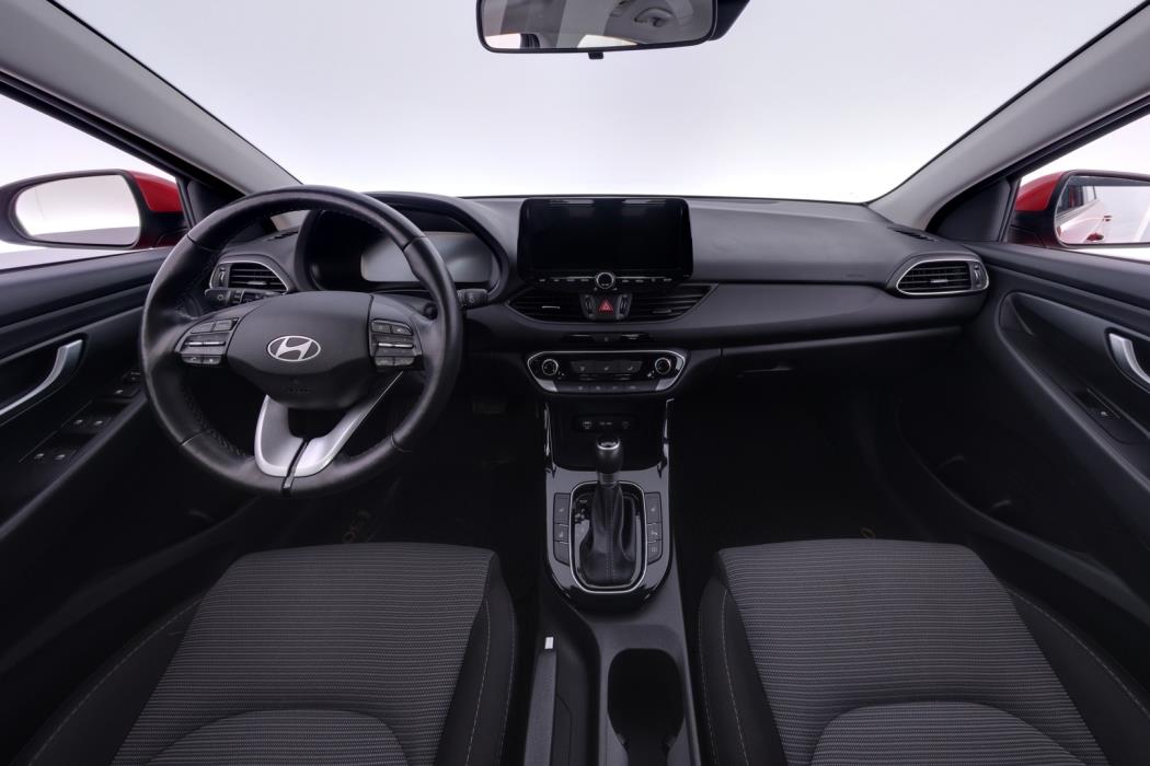 HYUNDAI I30 2025