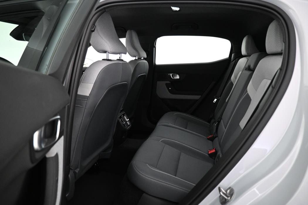 POLESTAR 2 2023