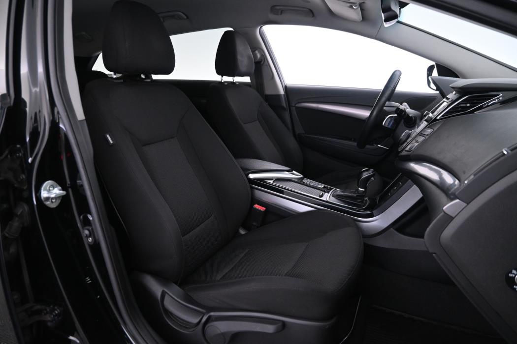 HYUNDAI i40 2012