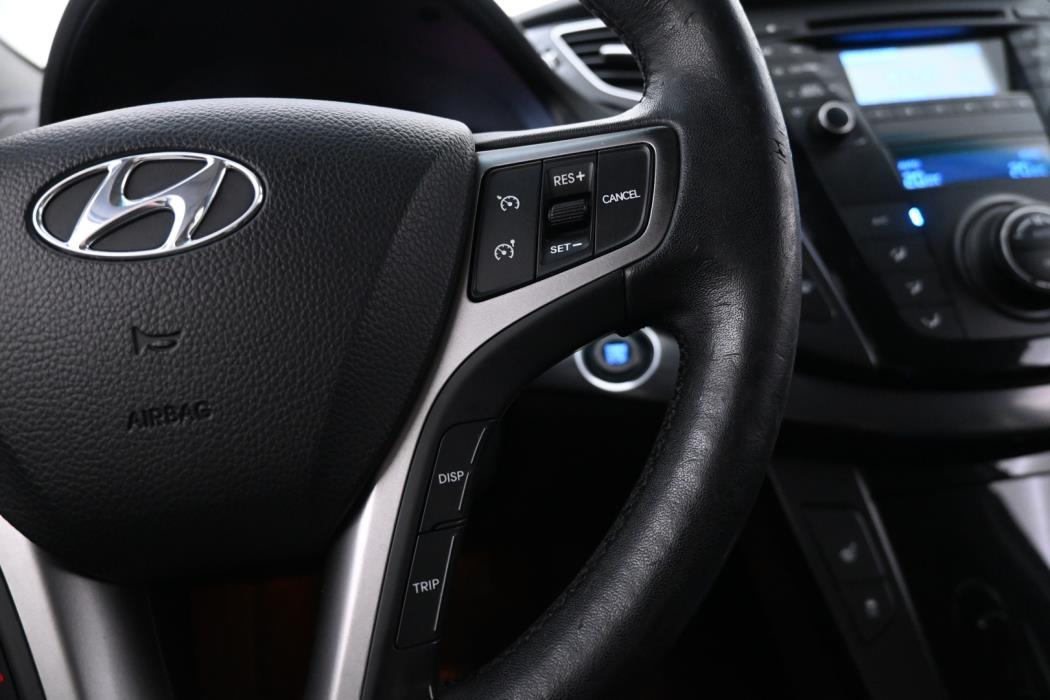 HYUNDAI i40 2012