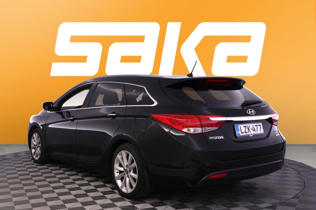 HYUNDAI i40 2012