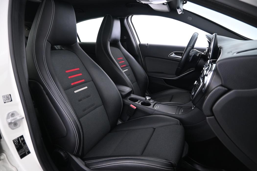 MERCEDES-BENZ A 2018
