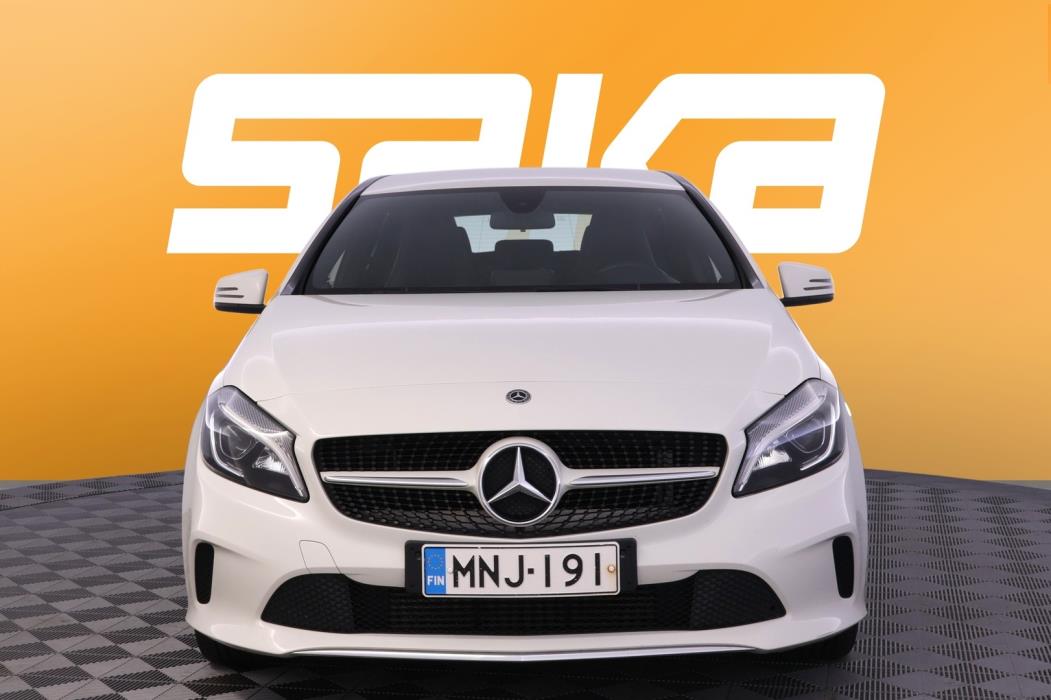MERCEDES-BENZ A 2018