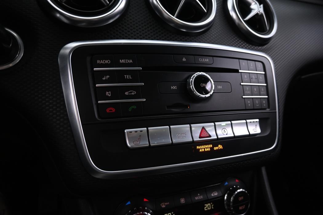 MERCEDES-BENZ A 2018