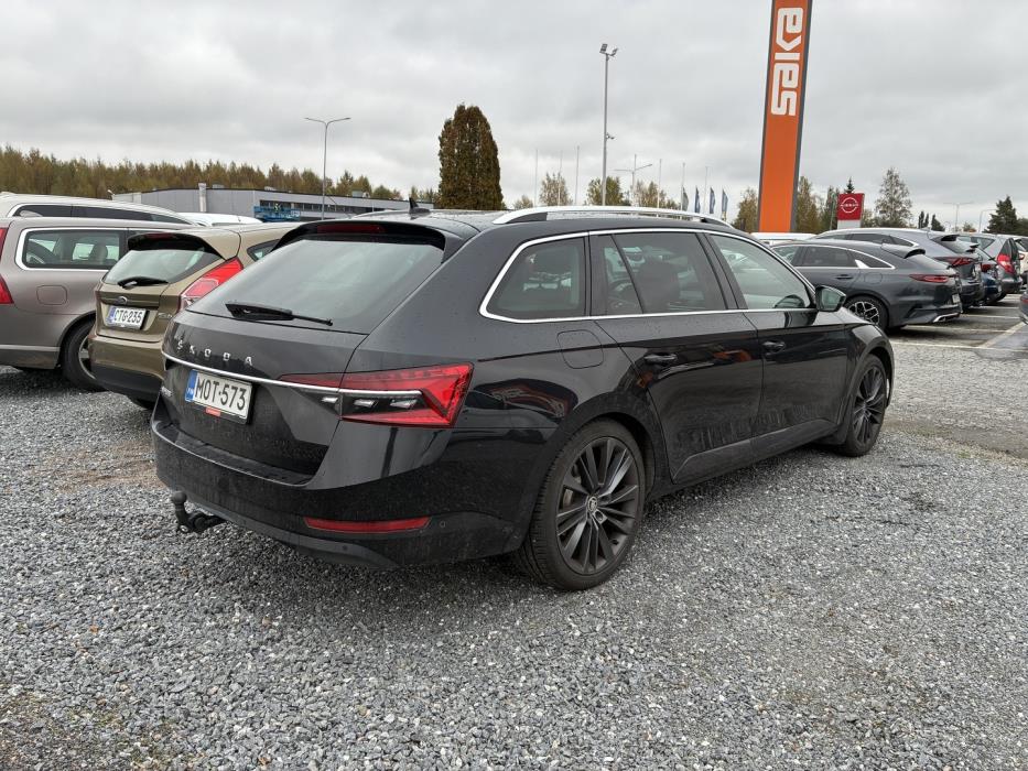 SKODA Superb 2023