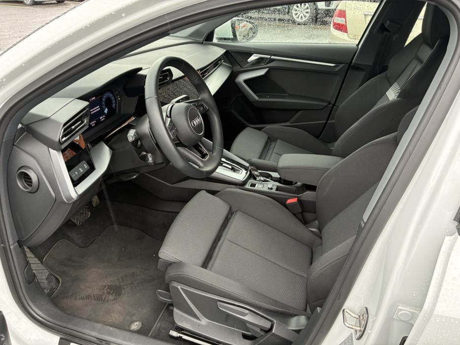 AUDI A3 2025
