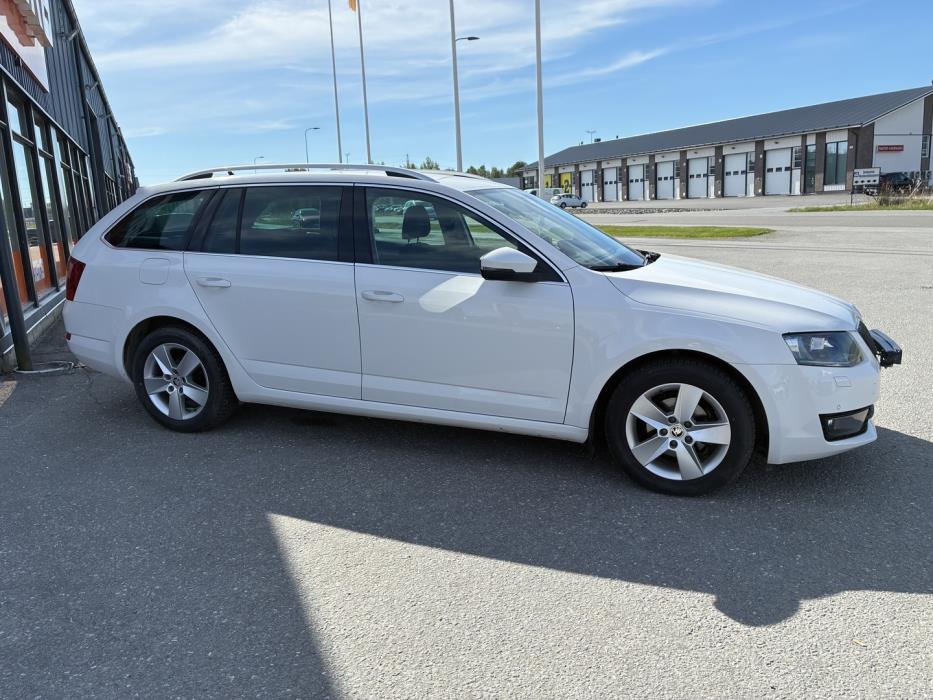 SKODA Octavia 2016