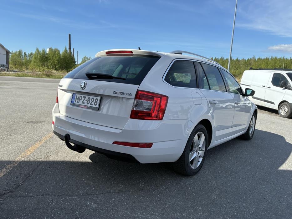 SKODA Octavia 2016