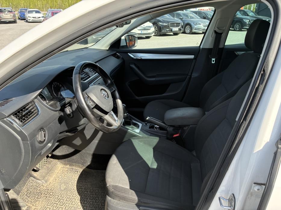 SKODA Octavia 2016
