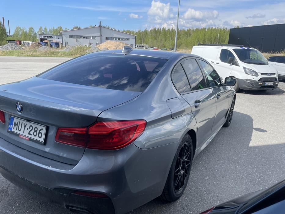 BMW 530 2019