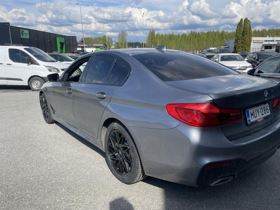 BMW 530 2019